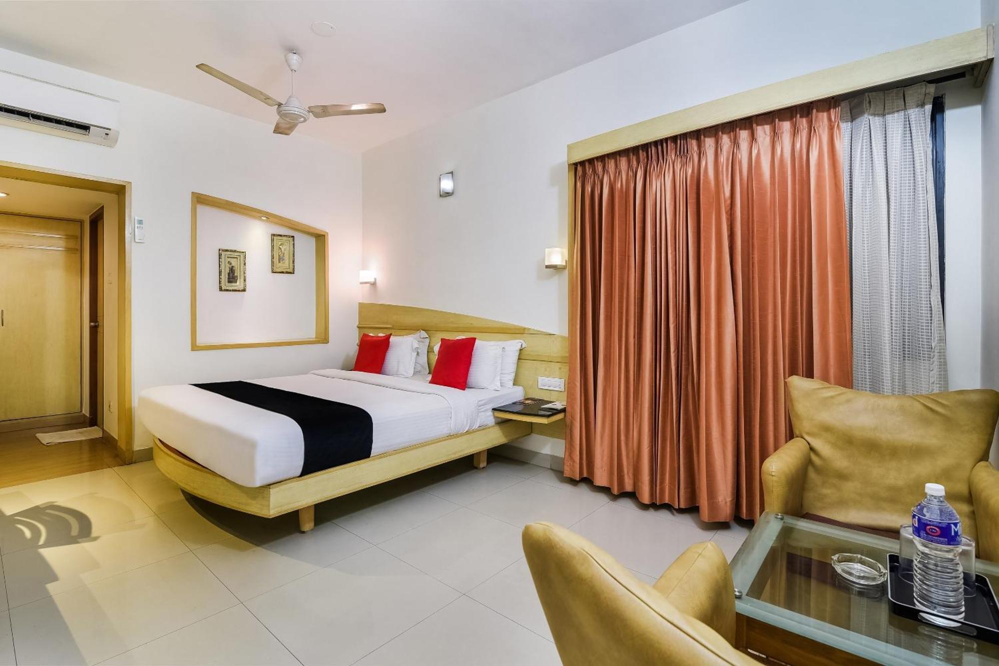 Super Capital O Grand Plaza Hotel Coimbatore Exterior foto