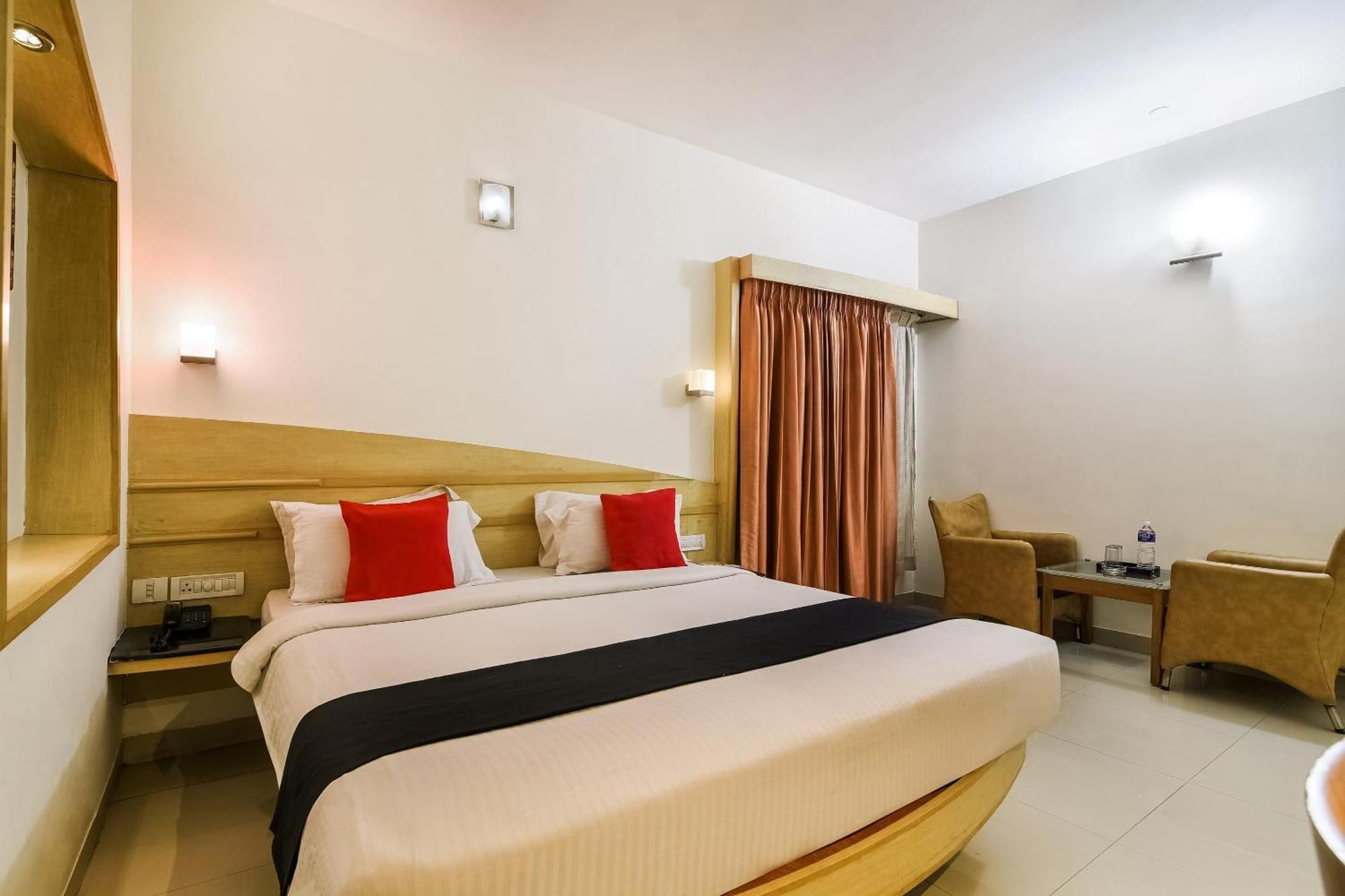 Super Capital O Grand Plaza Hotel Coimbatore Exterior foto