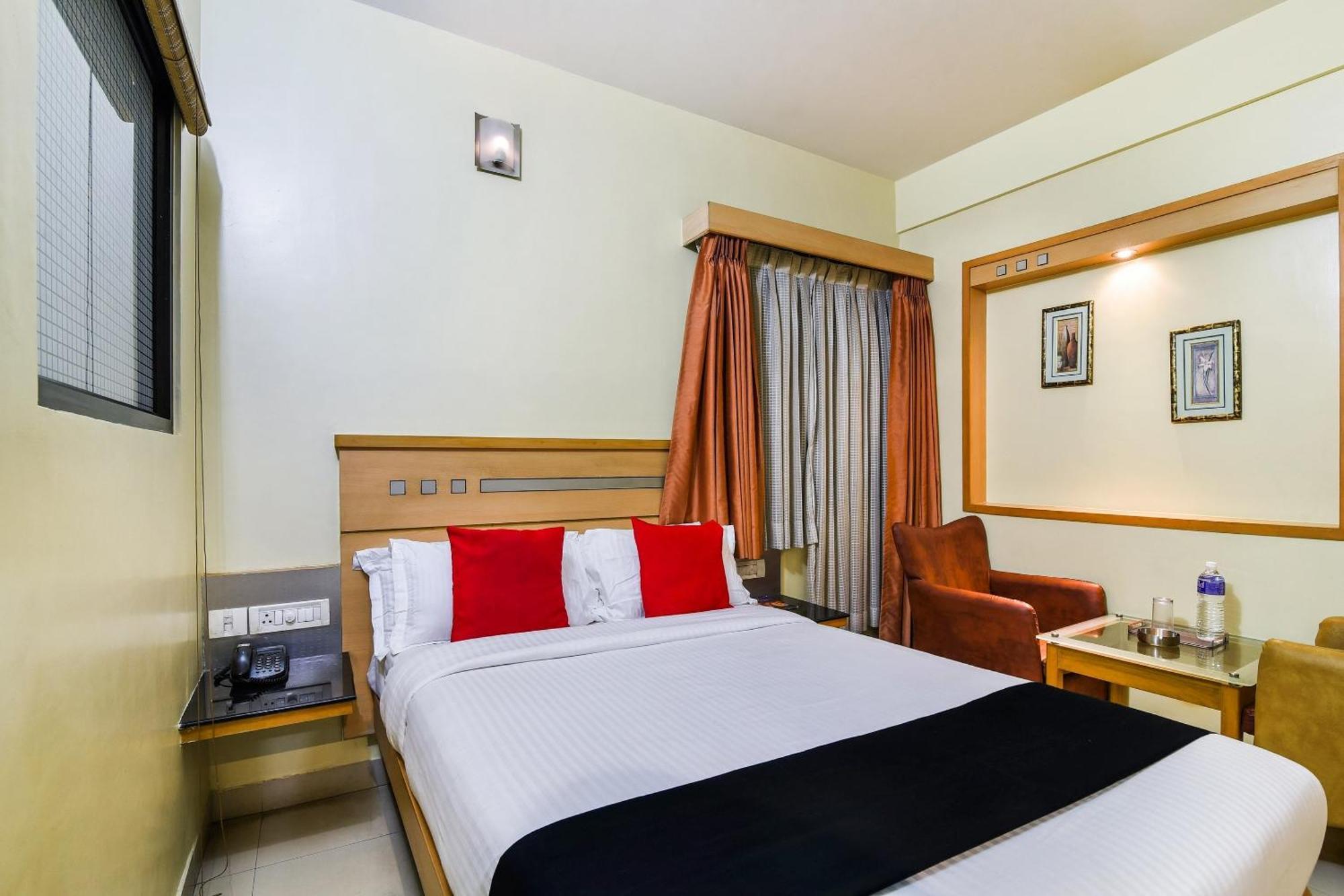 Super Capital O Grand Plaza Hotel Coimbatore Exterior foto